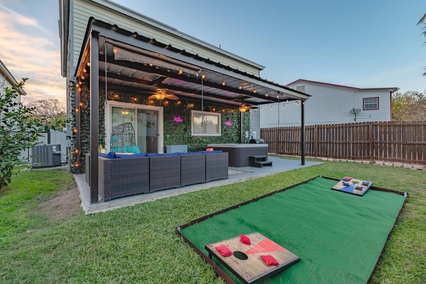 Gameroom, Bbq & Hot-Tub By Lackland & Seaworld Σαν Αντόνιο Εξωτερικό φωτογραφία