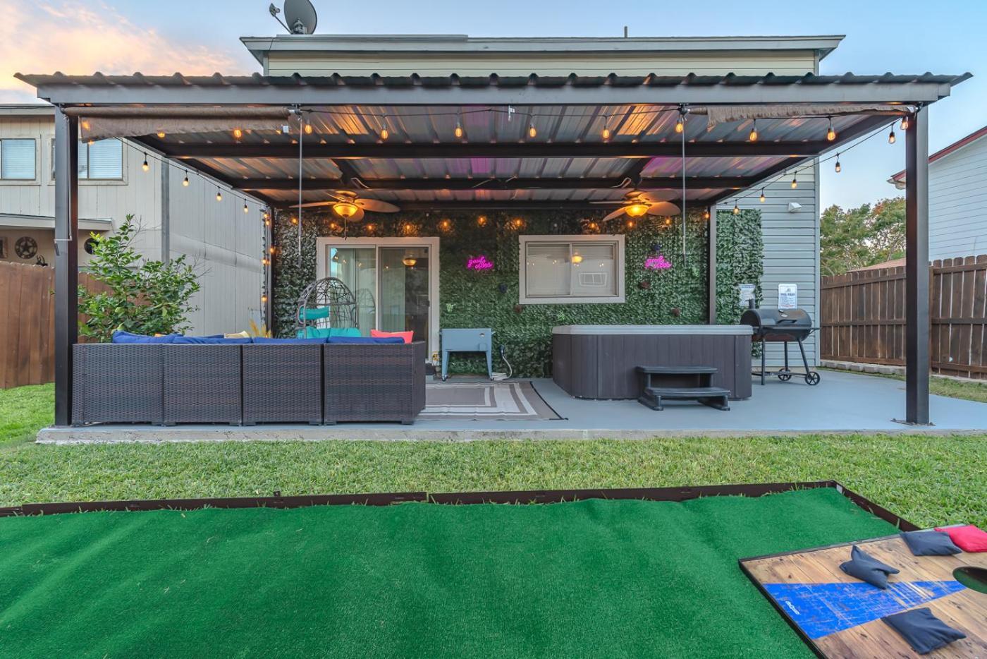 Gameroom, Bbq & Hot-Tub By Lackland & Seaworld Σαν Αντόνιο Εξωτερικό φωτογραφία